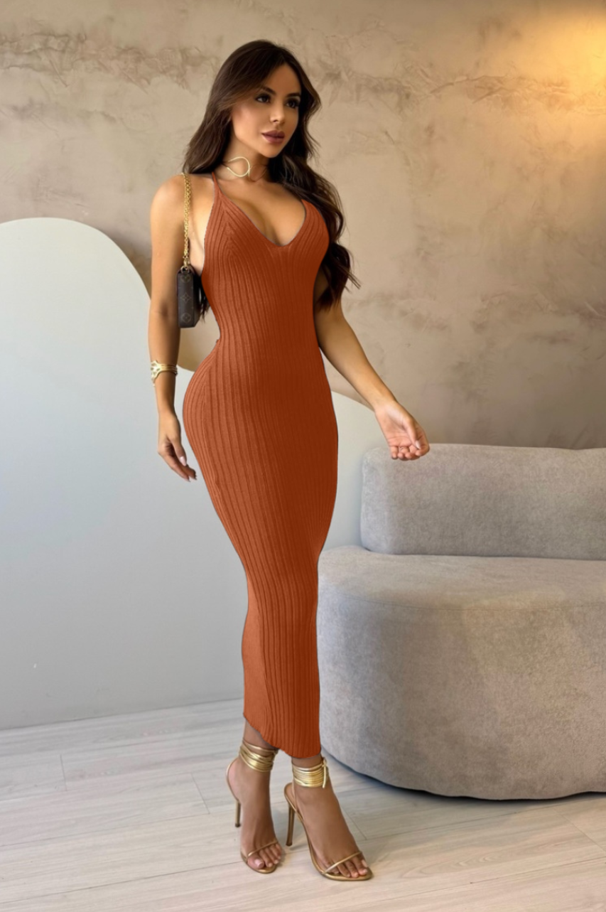 Vestido Isabella Color Diseño de Punto con Ajuste Perfecto y Espalda Descubierta