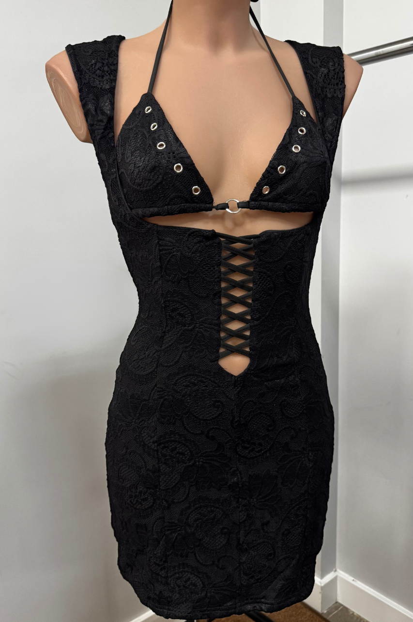 Frida Vestido Corto con Top Triangulo de Encaje Negro