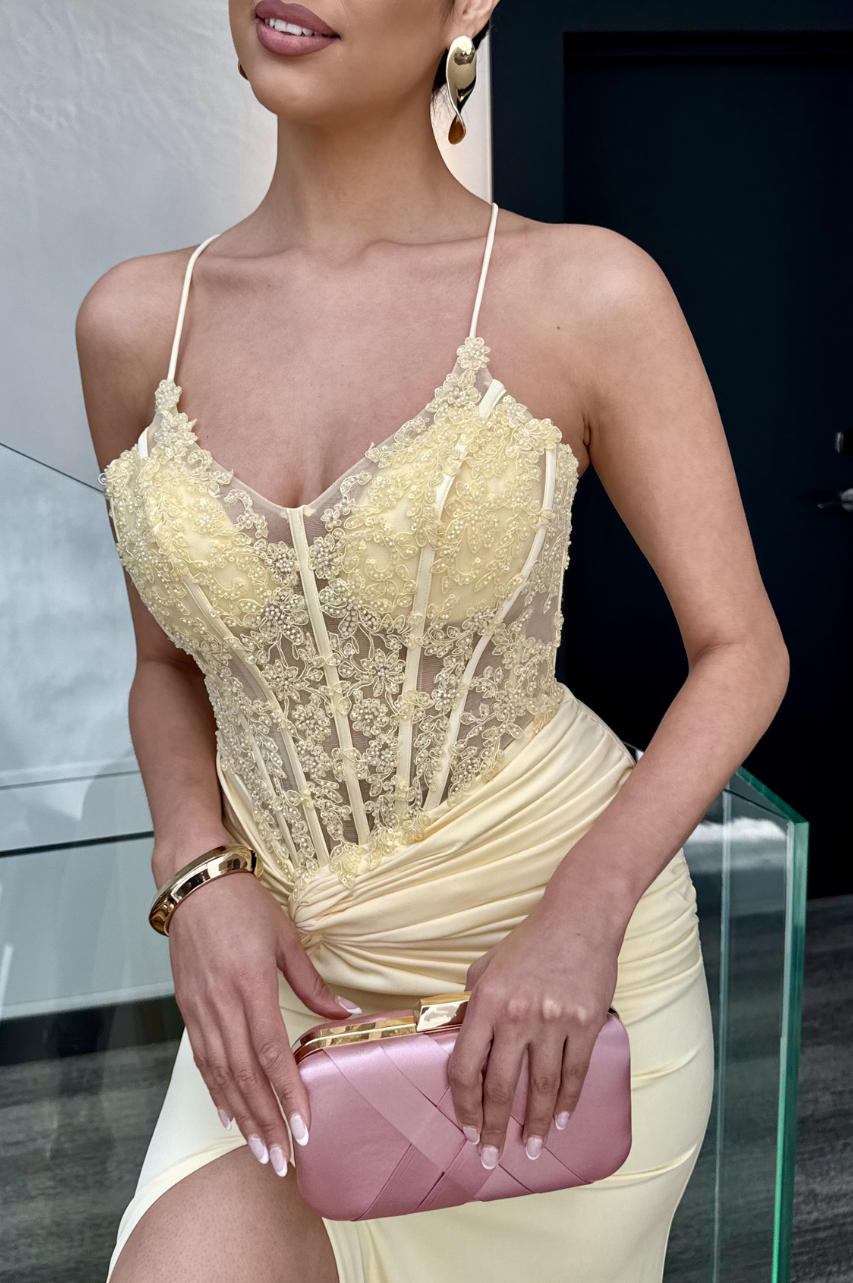 Rebeca Vestido Largo Amarillo Pastel