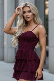 Franciny Vestido vino de encaje con volantes y tirante