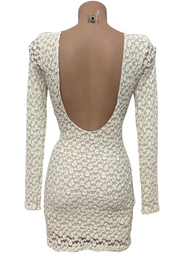 Vestido Alba Beige corto de encaje con espalda descubierta