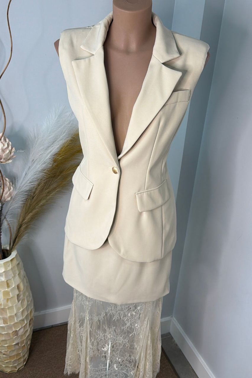 Conjunto Chaleco y Falda Margot Beige