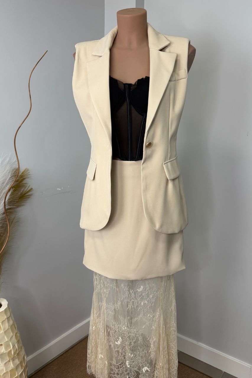 Conjunto Chaleco y Falda Margot Beige