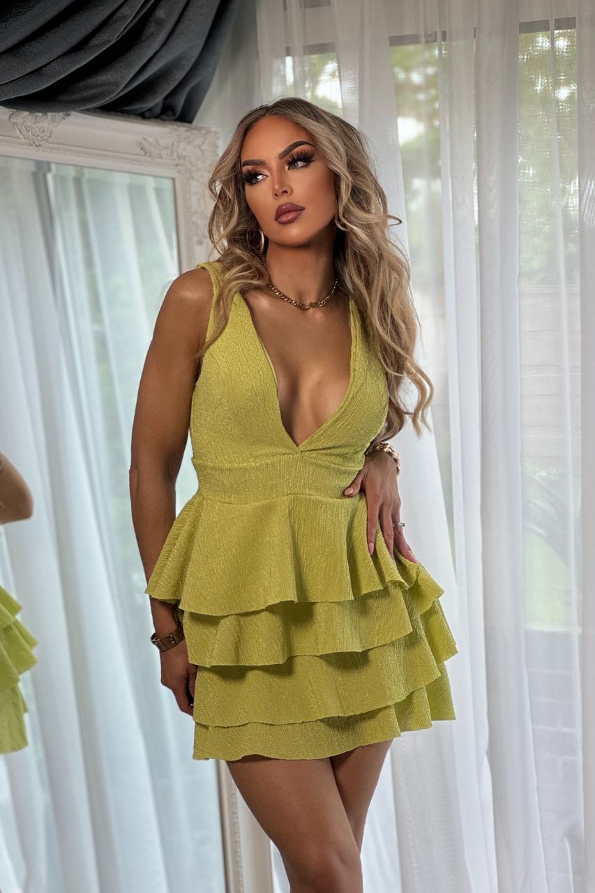 Vestido Yessi Lima corto con tirantes y escote en V con espalda semi descubierta