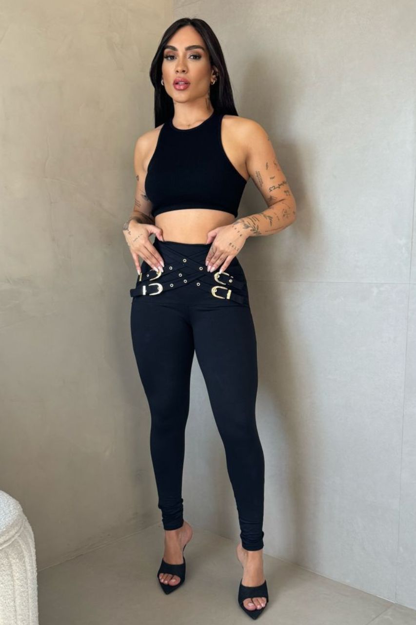 Pantalón Bethy Negro con detalle cinturón entrecruzado
