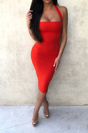 Vestido Paula Midi Rojo ajustado con tirante al cuello