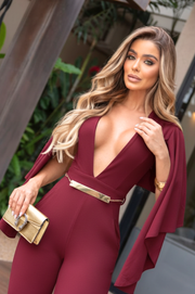 Viviana Mono Largo Vino con escote en V y mangas colgantes