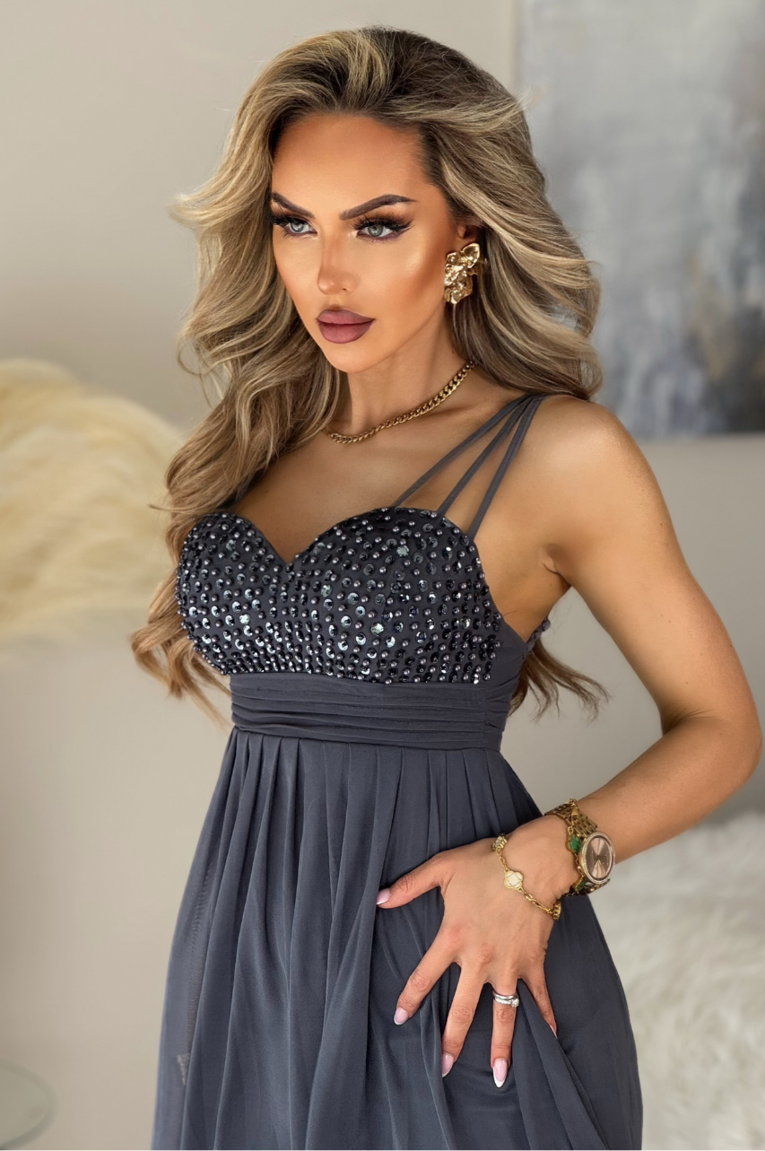 Vestido Rosario Corto Gris con tirantes y detalles de pedrería