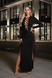 Zoe Vestido Negro con manga larga y detalles trenzados