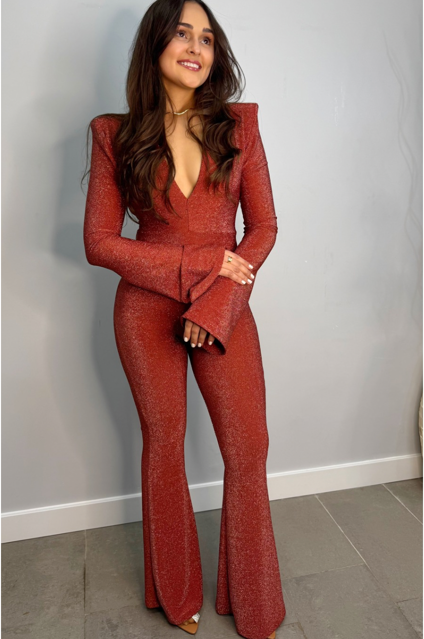 Zoe Mono Terracota acampanado con Escote V profundo