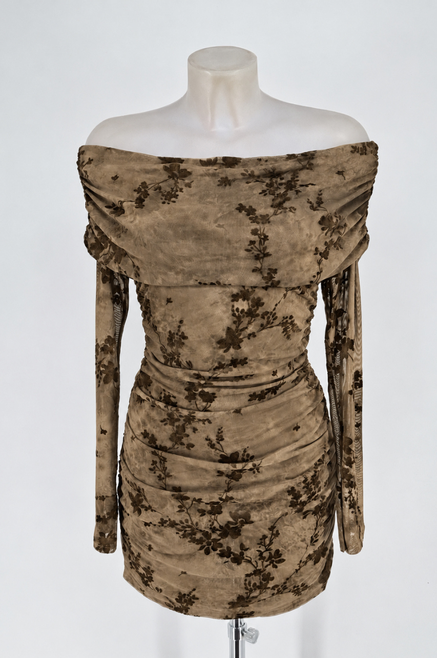 Vestido Joyce Tul Camel Hombro Descubierto