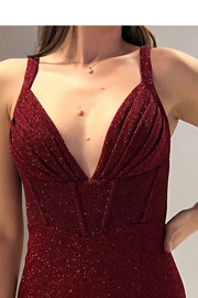 Vestido Fiara Largo Burdeos de Brillo Escote Profundo & Abertura Sexy