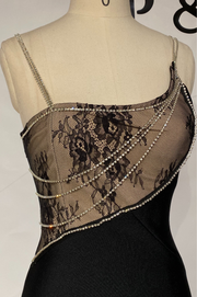 Vestido Bandage Midi Mila Negro con Detalle de Encaje