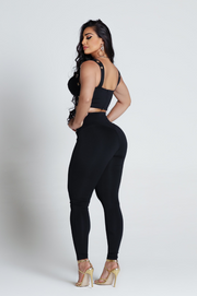 Zoe Conjunto Negro de Top y Pantalón
