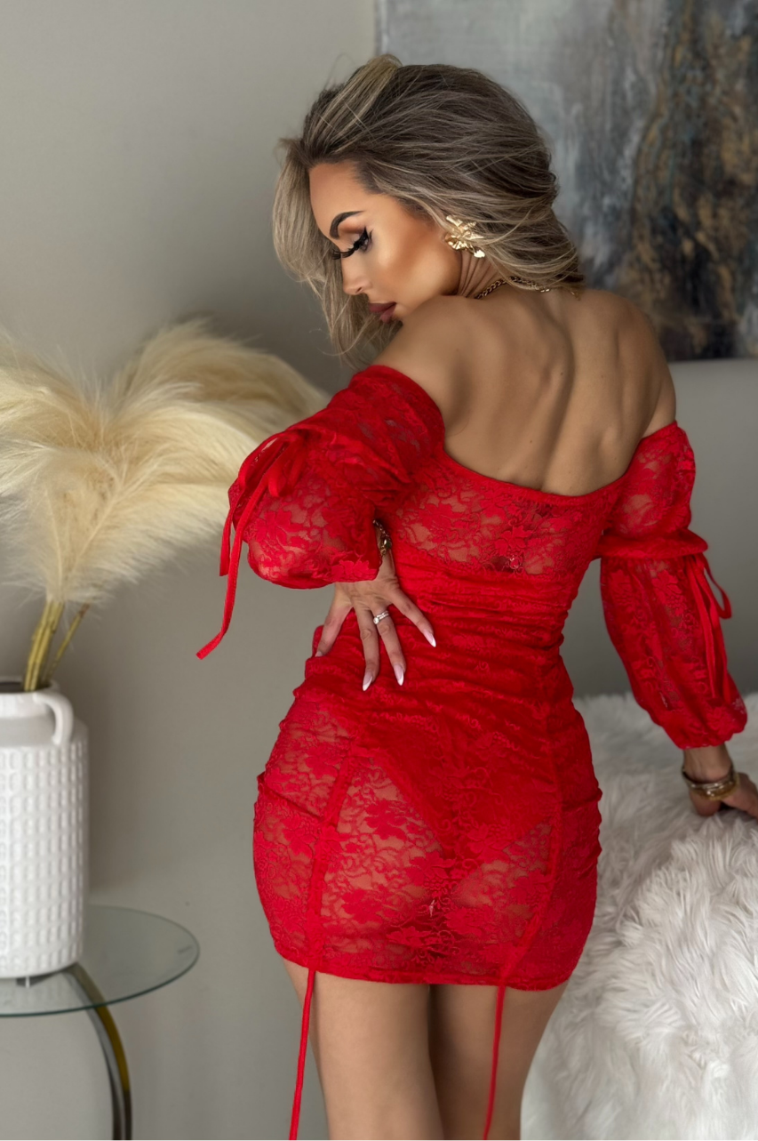Susanna Vestido Rojo corto con escote bardot, manga larga y transparencias