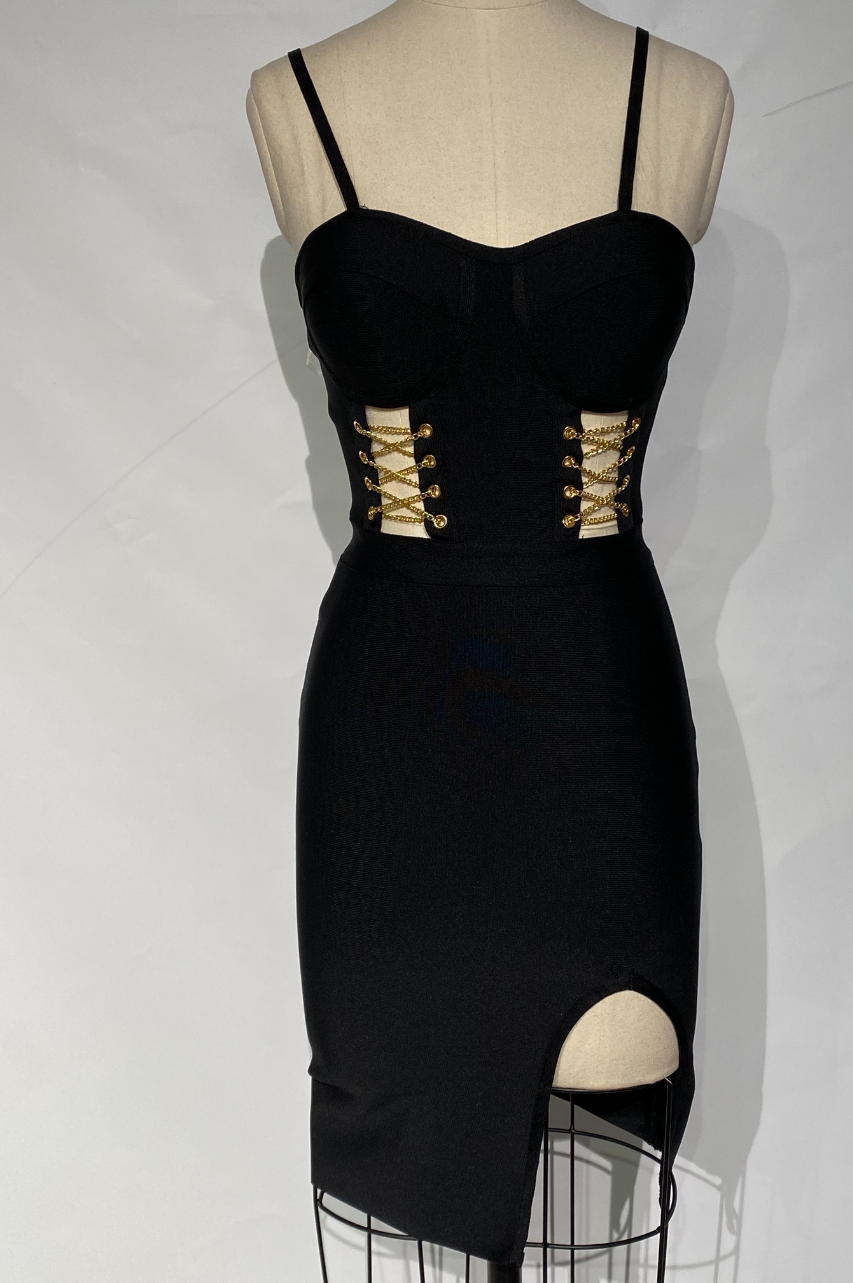 Vestido Joyce Bandage Negro  Efecto Corset & Abertura Elegante