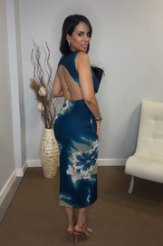 Vestido Elen midi de Tul color Azul con espalda descubierta