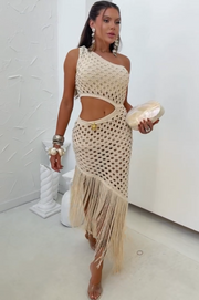 Isis Vestido Color Beige Exclusivo en Hilo con Flecos y Pantalón Corto