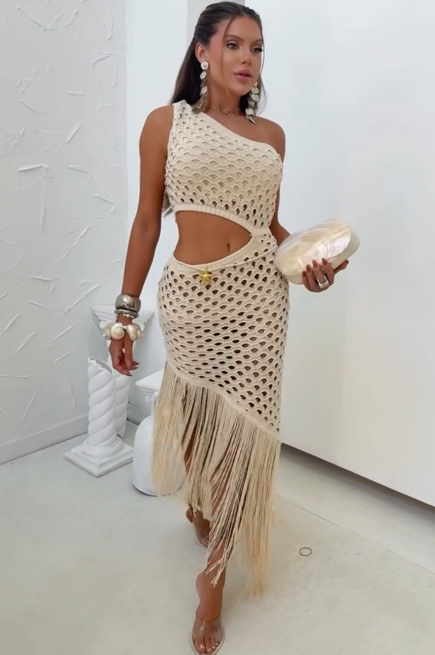 Isis Vestido Color Beige Exclusivo en Hilo con Flecos y Pantalón Corto