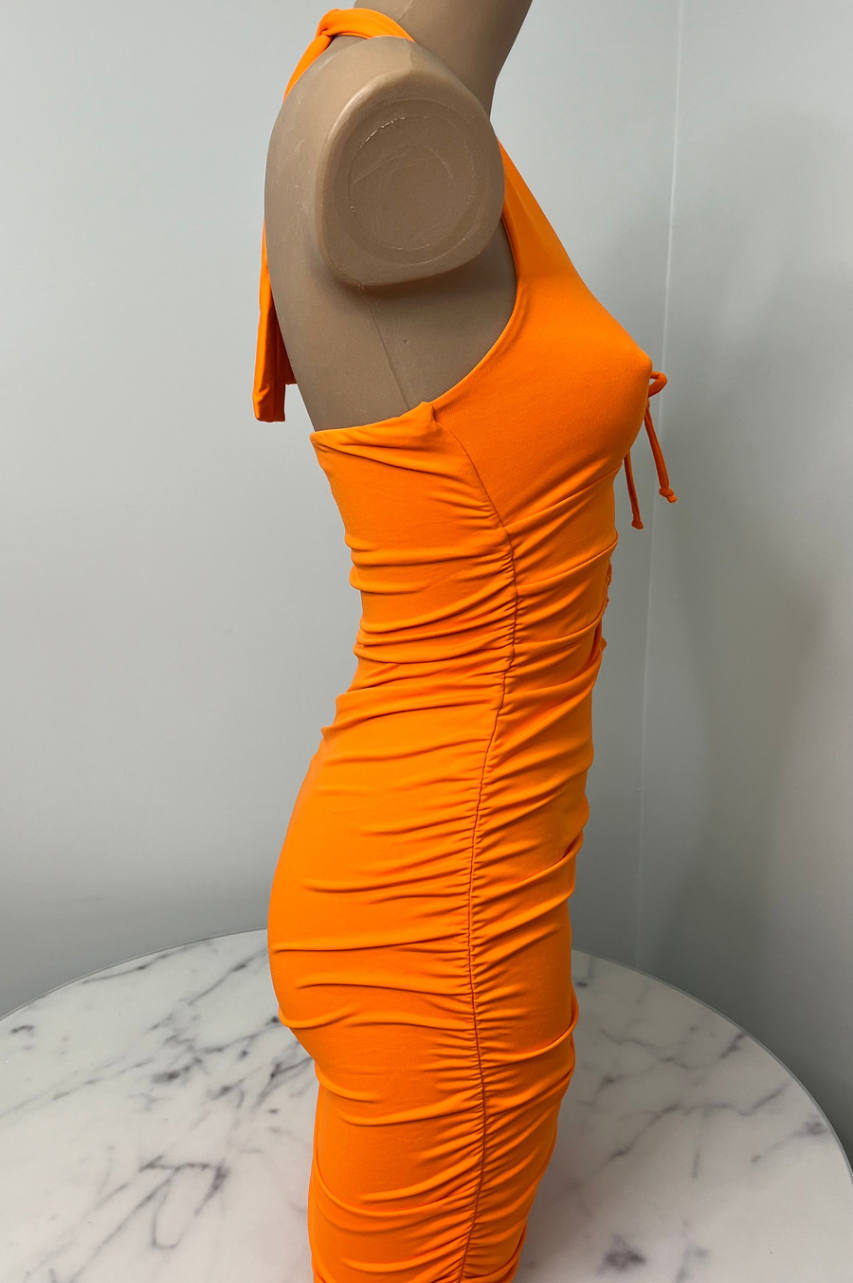 Vestido Inés Naranja con escote cruzado