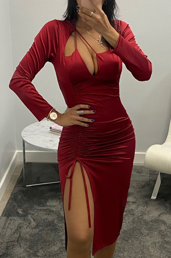 Vestido Valentina Rojo con escote y manga larga