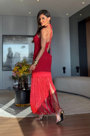 Manuela Vestido Exclusivo en Hilo con Flecos y escote en la espalda, Color Rojo