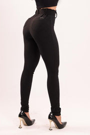Pantalón Isabela Negro con Cinturón Dorado