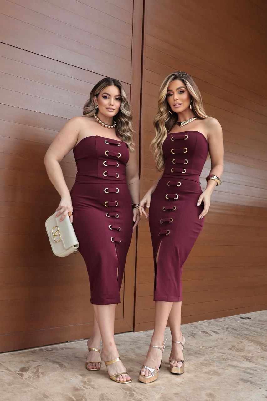 Bárbara Conjunto Vino de top y falda