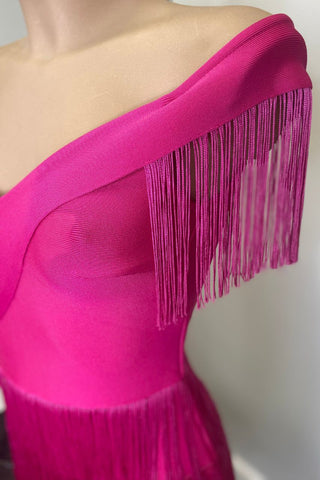 Image of Vestido Bandage Micaela Fucsia con flecos
