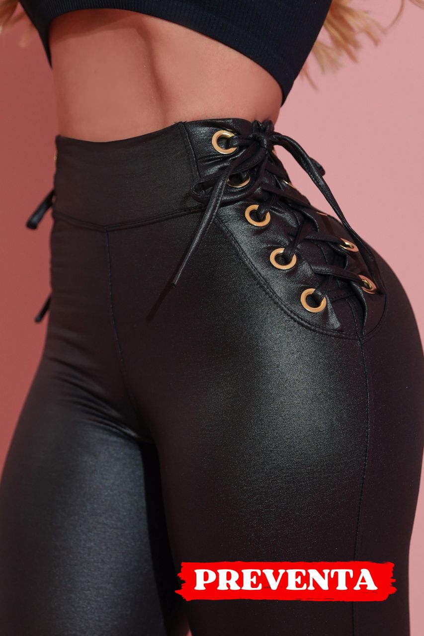 Pantalón Yuliana Negro con detalle de cordón ajustable