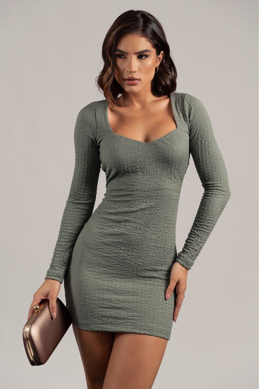 Vestido Jessy Oliva manga larga y espalda descubierta con detalle dorado