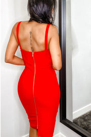 Vestido Bandage Rebeca rojo de tirantes con copas de lentejuelas