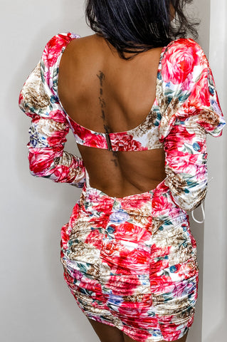 Image of Vestido Carlota Estampado con mangas princesa y espalda descubierta