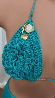 Vanessa Conjunto Color Azul de Top Triángulo con tejido de flor + Falda Artesanal con short