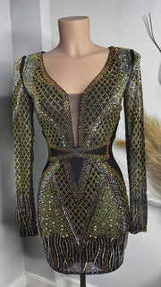 Vestido Fortuna Negro Bordado con Pedrería  Manga Larga & Escote Profundo