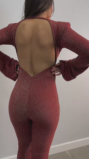 Zoe Mono Terracota acampanado con Escote V profundo