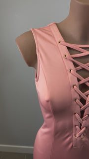 Vestido Jaimari Salmon Corto con escote trenzado