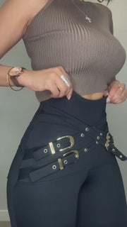 Pantalón Bethy Negro con detalle cinturón entrecruzado