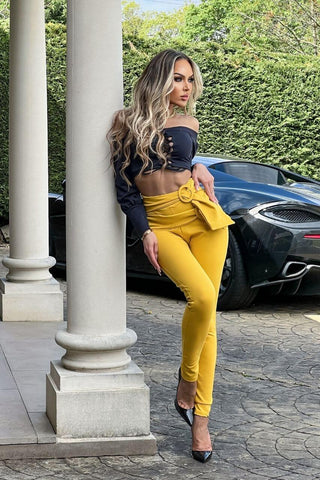 Image of Pantalón Andrea Amarillo con cinturón doble