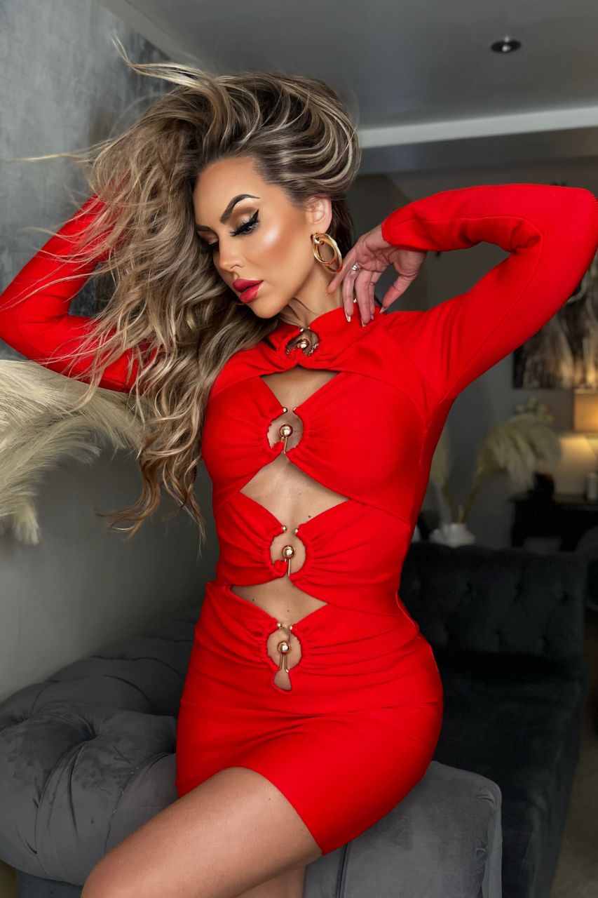 Vestido Bandage Altagracia rojo con mangas largas y escote