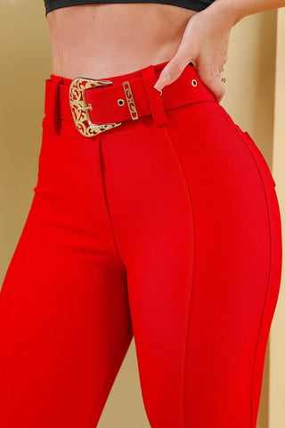 Image of Pantalón Isabela Rojo con Cinturón Dorado